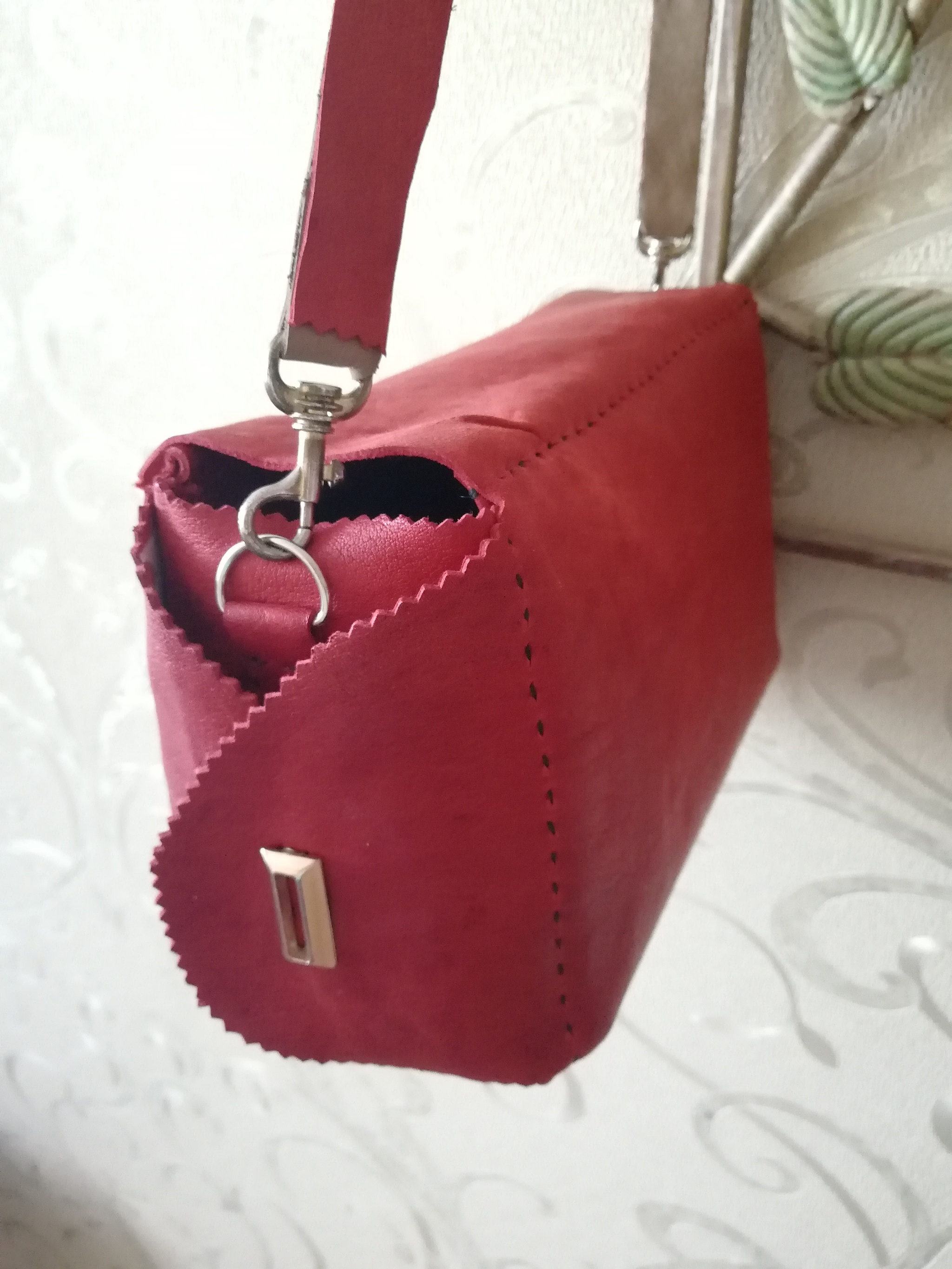 Wild red bag - My, Leather products, Handmade, Natural leather, Needlework without process, Leather, Сумка, Longpost