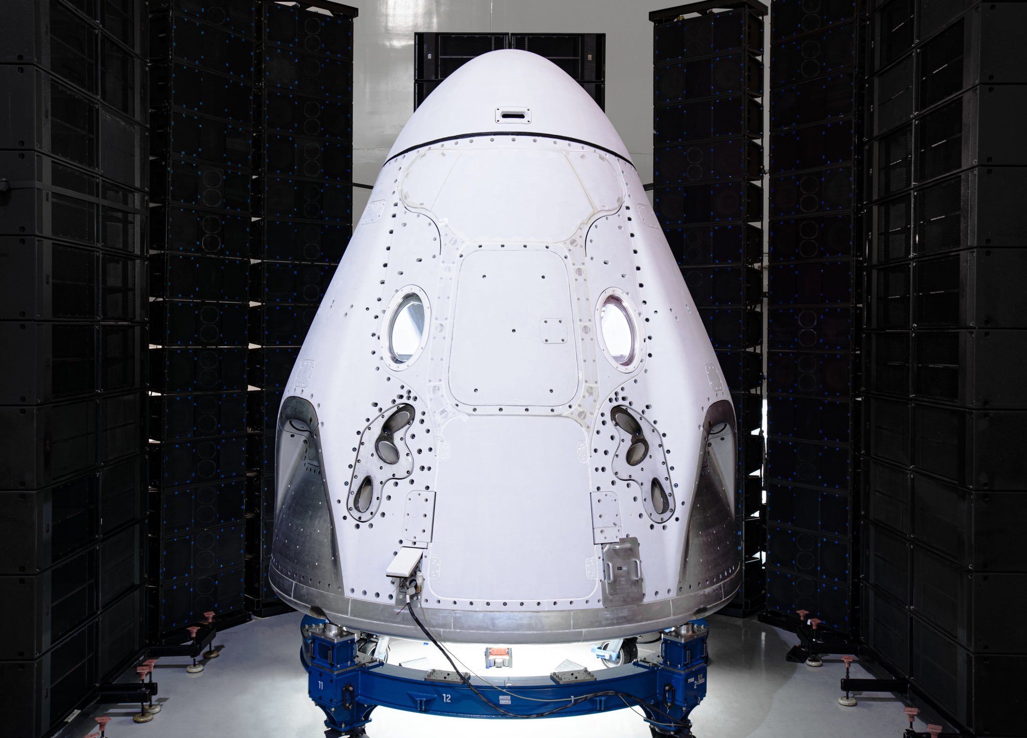 SpaceX Crew Dragon manned spacecraft successfully passes acoustic tests - Spacex, Dragon 2, Space, Trial, Video