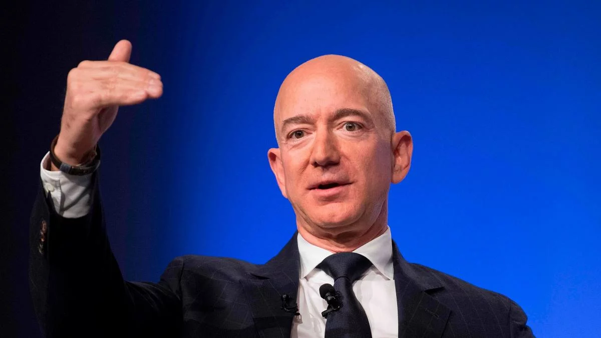 Jeff Bezos to pledge $10 billion to save Earth - Jeff Bezos, Billionaires, Saving the world, Charitable foundations