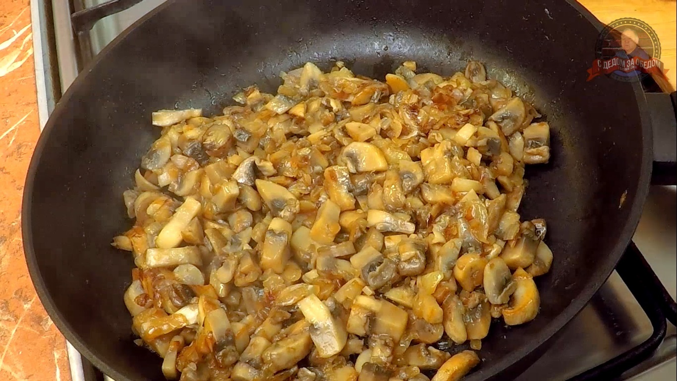 Рецепт овощей с грибами на сковороде