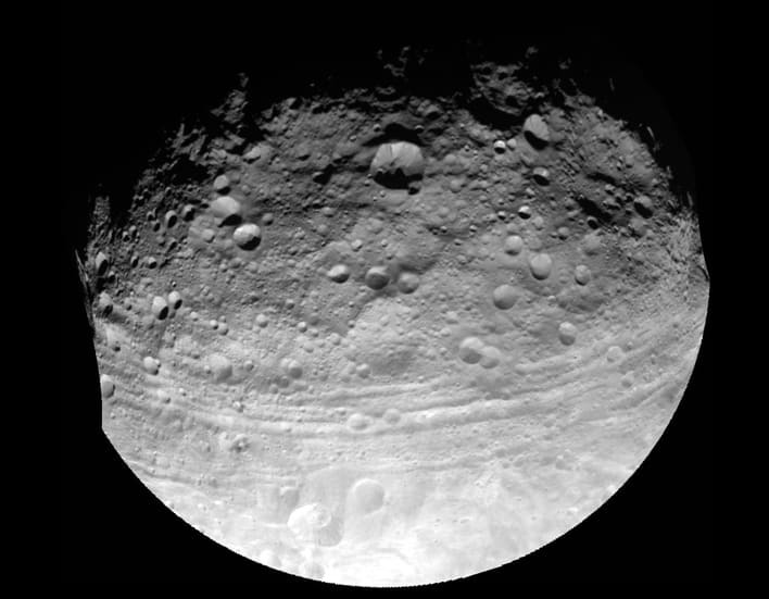 Turbulent times on the Vesta asteroid - Orbit, NASA, Land, Danger, Asteroid, Galaxy, The science, Space, GIF, Longpost, Asteroid Vesta