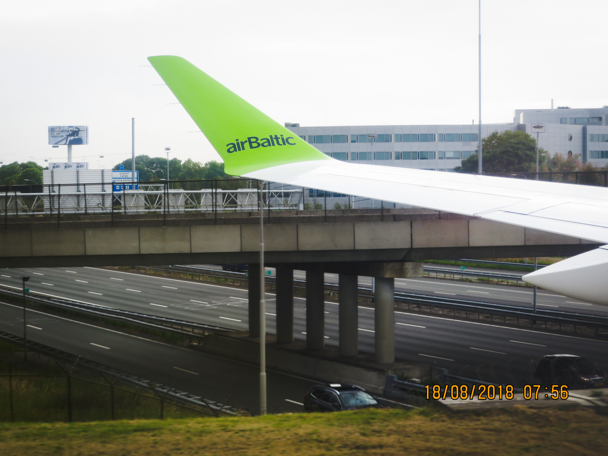 Under the wing of plane 3. Boltik (airBaltic) - My, Travels, Airline, Airplane, Longpost, Airbaltic