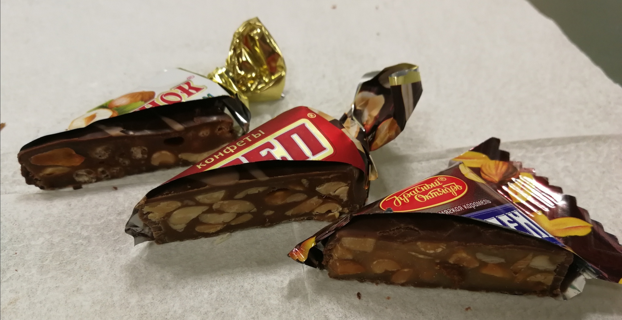 Comparison of candy with peanuts - My, Candy, Peanut, Comparison