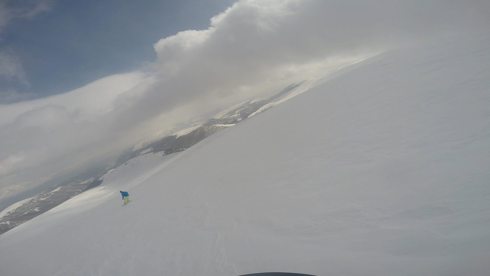 Armenia. Mountains are not a toy for children or “Dementia and courage!” - My, Skiers, The descent, Armenia, Extreme, Snowboard, Freeride, GIF, Longpost, Travels, Tourism