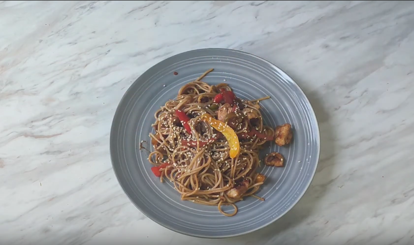 Wok noodles. Buckwheat noodles with chicken and vegetables - My, Cooking, Video, Longpost, Recipe, Video recipe, Noodles