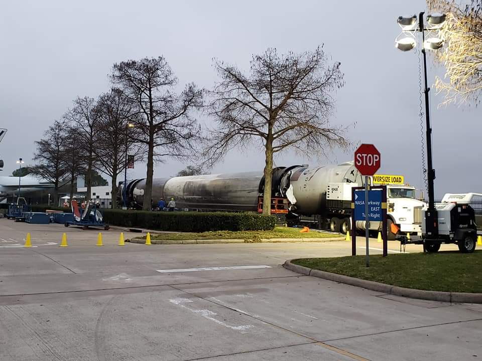 SpaceX puts Falcon 9 rocket on display at Space Center Houston - Spacex, Falcon 9, Cosmonautics, Longpost