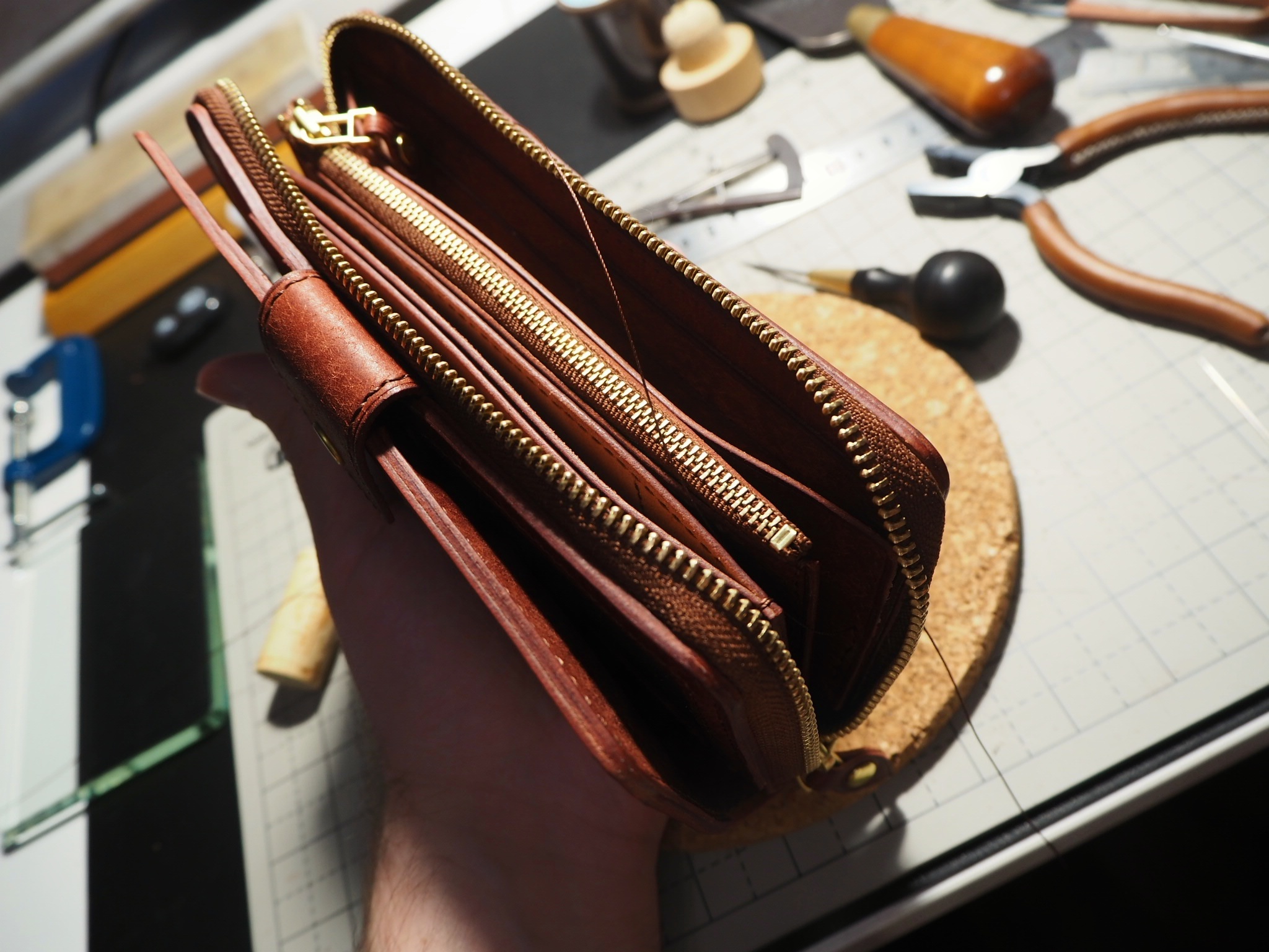 Leather clutch wallet Zipper Flagship - My, Needlework without process, Leather products, Alfa, Leather craft, Longpost