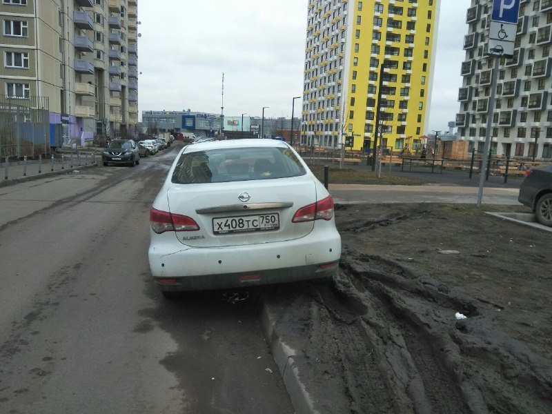 Химки парковка на газонах и тротуарах, что делать? Добродел не работает? - Моё, Химки, Гаи, Неправильная парковка, Длиннопост