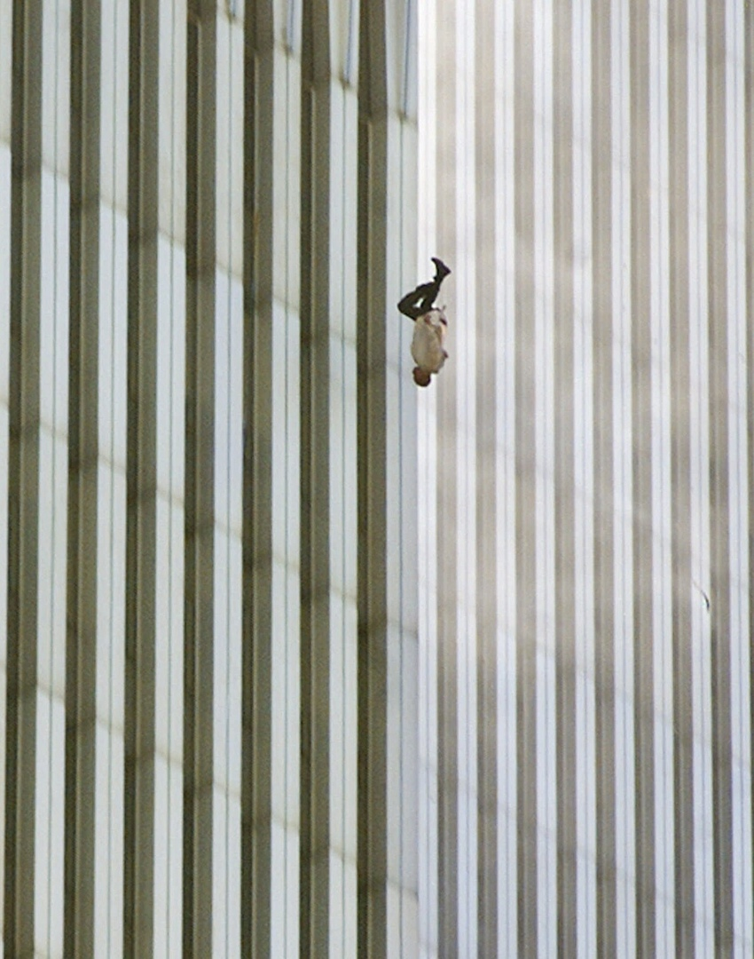 In Memory 11/09/01: Essay on “The Falling Man” by Richard Drew. Part II (Final) - 11 September, Twin Towers, Story, Terrorist attack, American tragedy, Vtc, Longpost