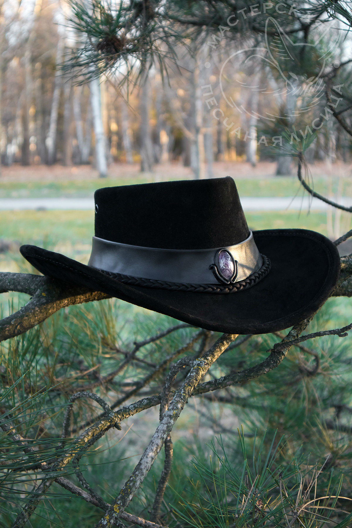 Amethyst hat - My, Handmade, Hat, Leather, With your own hands, Needlework without process, Leather products, Longpost, Beautiful girl, Australian hat