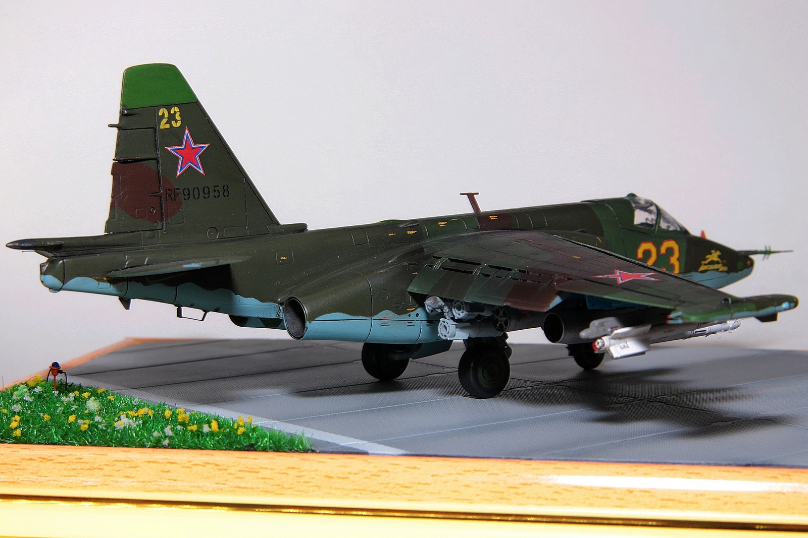 Scale model of the Su-25 aircraft from ArtModel in 1/72 scale - My, Models, Airplane, Stand modeling, Su-25, Aviation, Scale model, Longpost