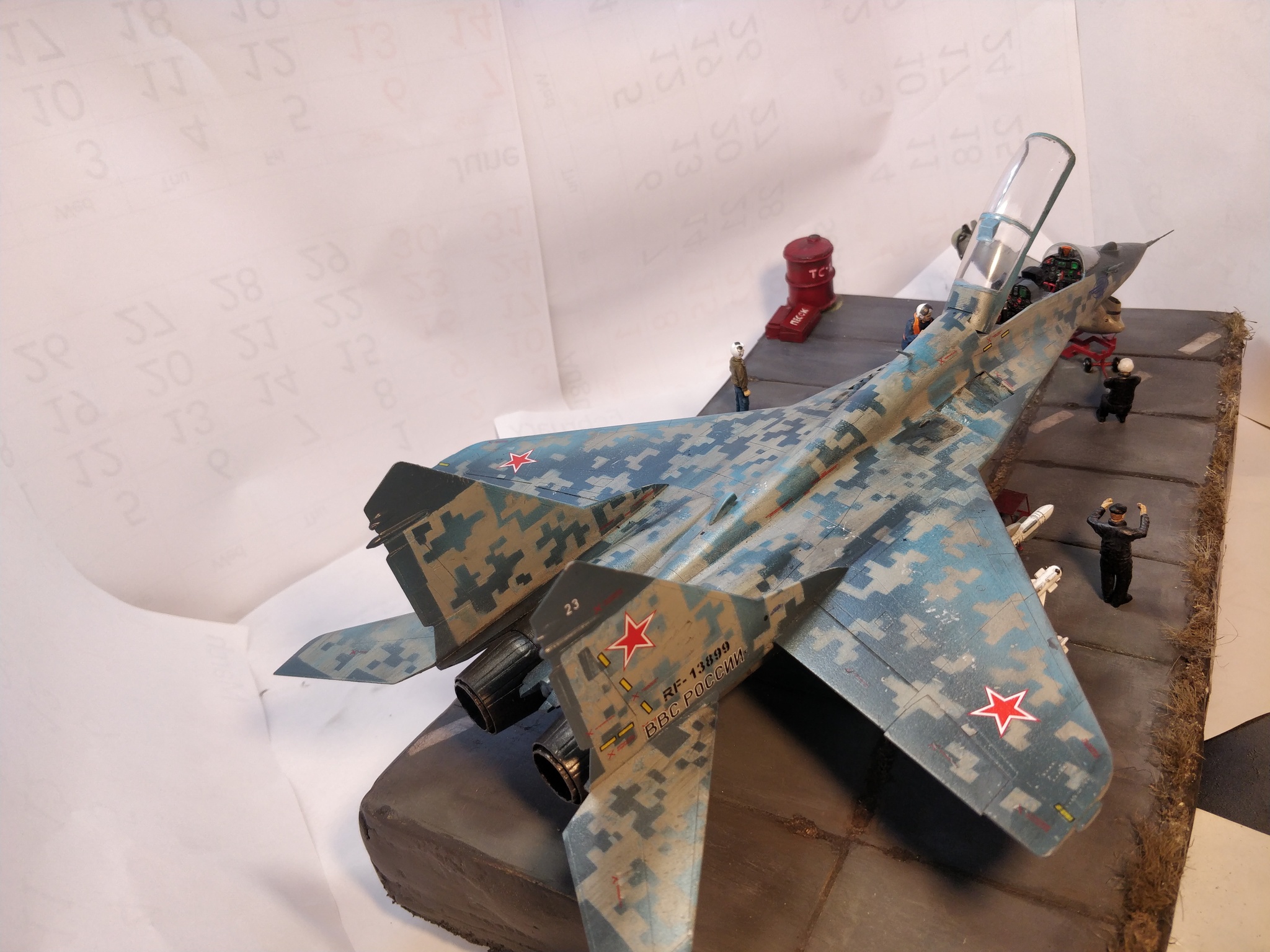 Mig-29ub and Yak-1b were crushed - My, Modeling, Stand modeling, MiG-29, Yak-1, Video, Longpost