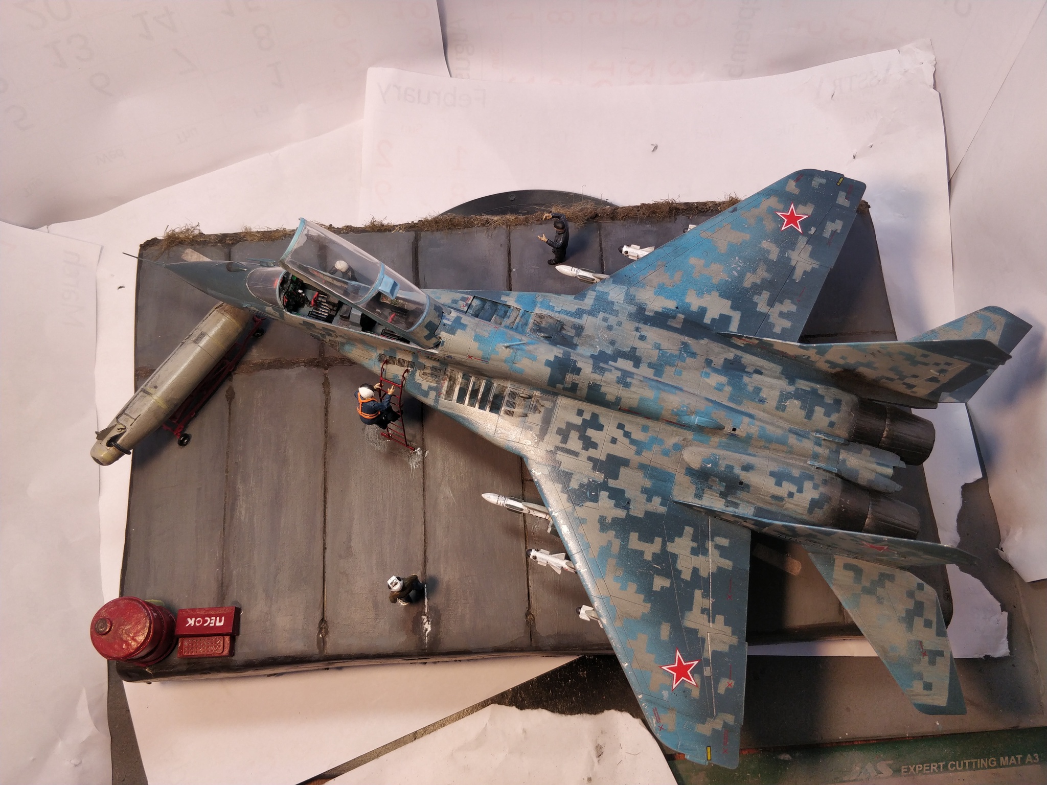 Mig-29ub and Yak-1b were crushed - My, Modeling, Stand modeling, MiG-29, Yak-1, Video, Longpost