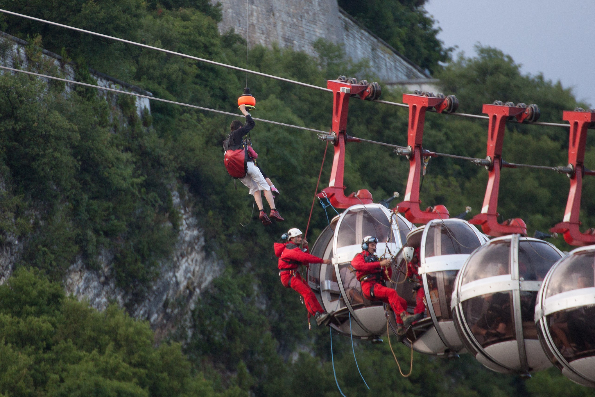 Bubbles of Grenoble - Cable car, France, Grenoble, Video, Longpost