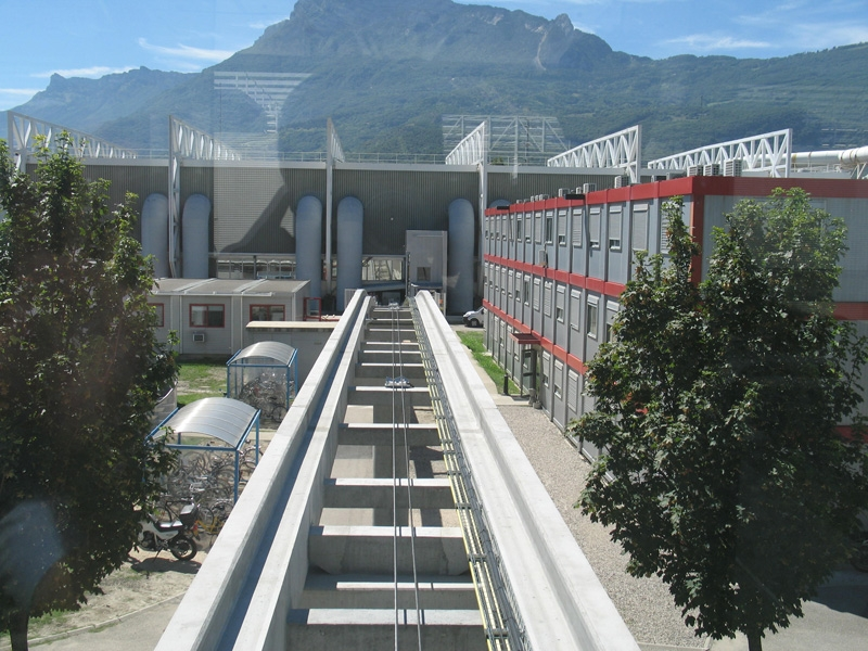 Bubbles of Grenoble - Cable car, France, Grenoble, Video, Longpost