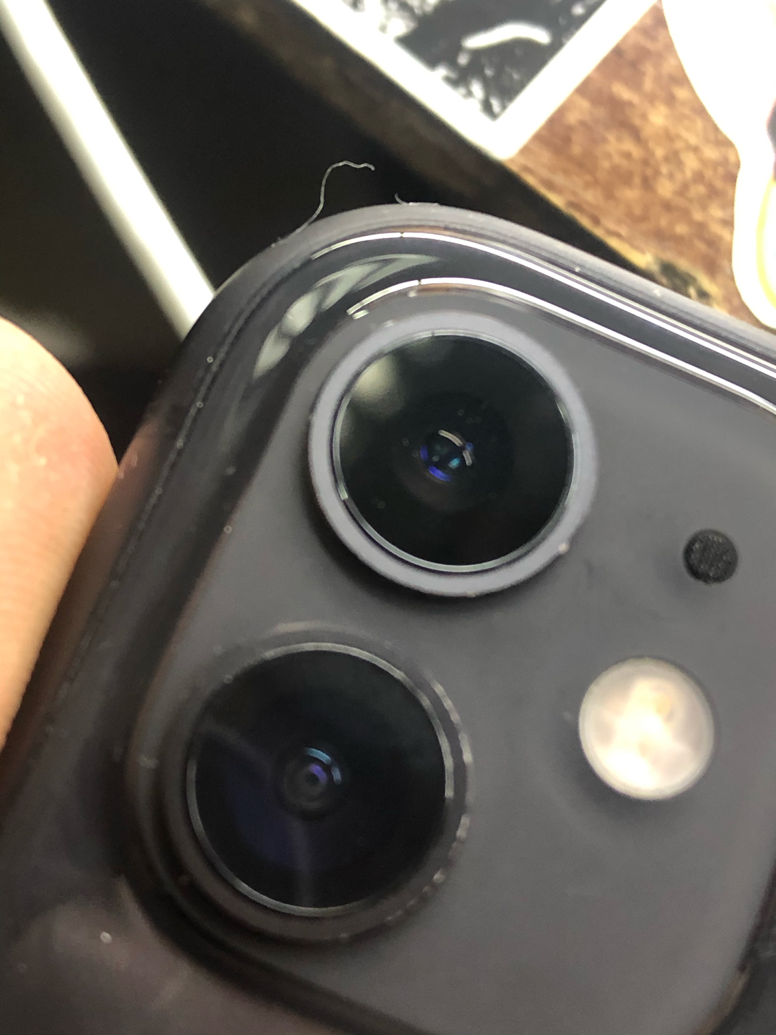 Разбитая камера iphone 11 Pro