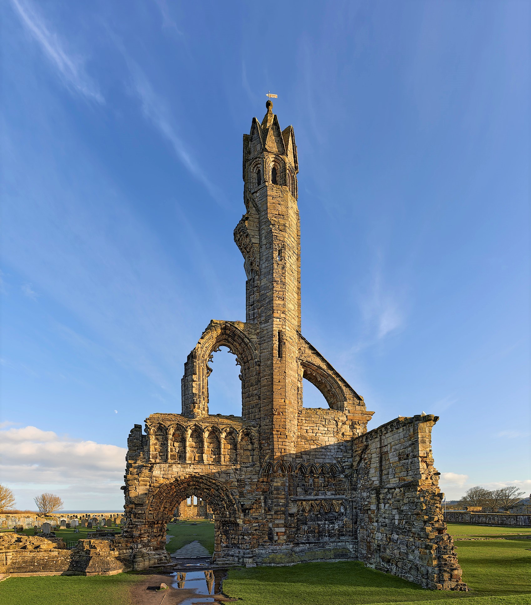 Sunset in St Andrews - My, Scotland, Monastery, Ruins, Cemetery, Middle Ages, Travels, The photo, Longpost