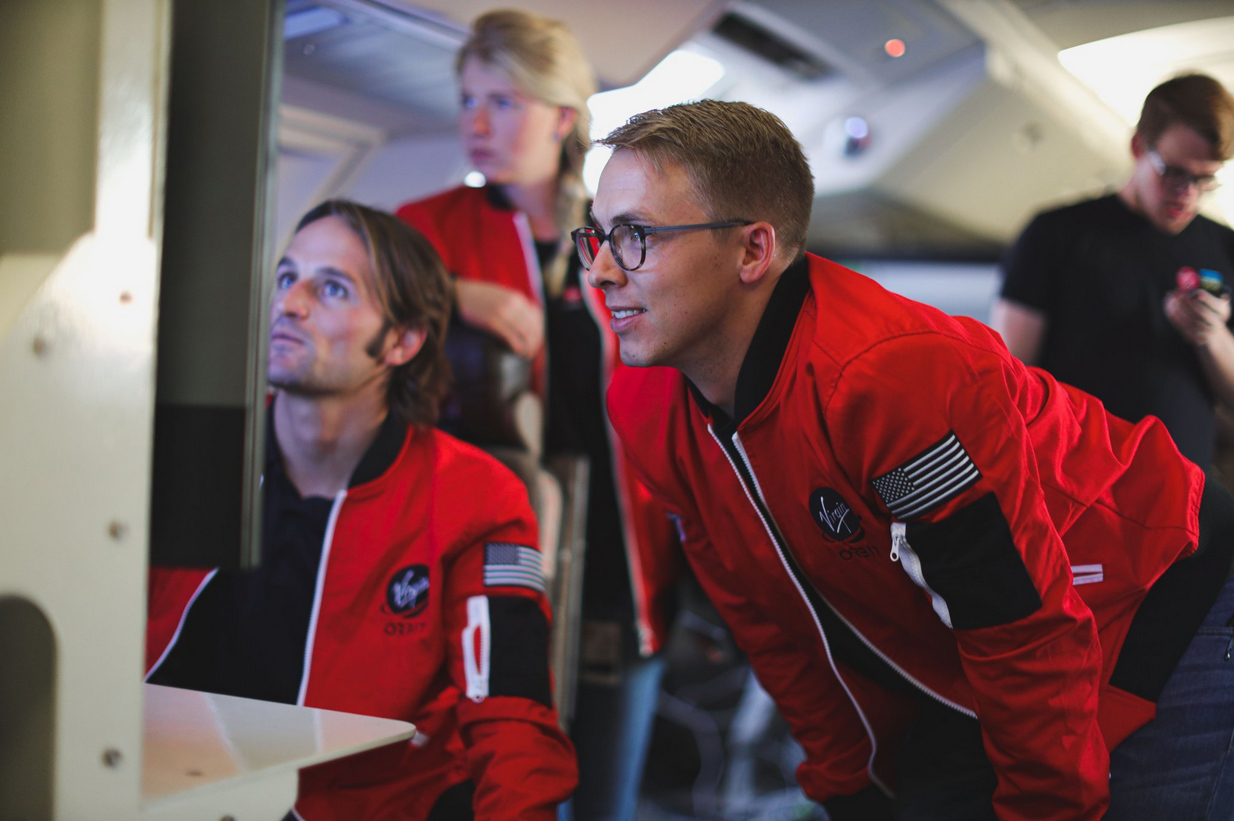 Virgin Orbit successfully completed the final test before the first launch of the LauncherOne rocket and received a Pentagon contract - Running, Private astronautics, Cosmonautics, Longpost, Virgin Orbit