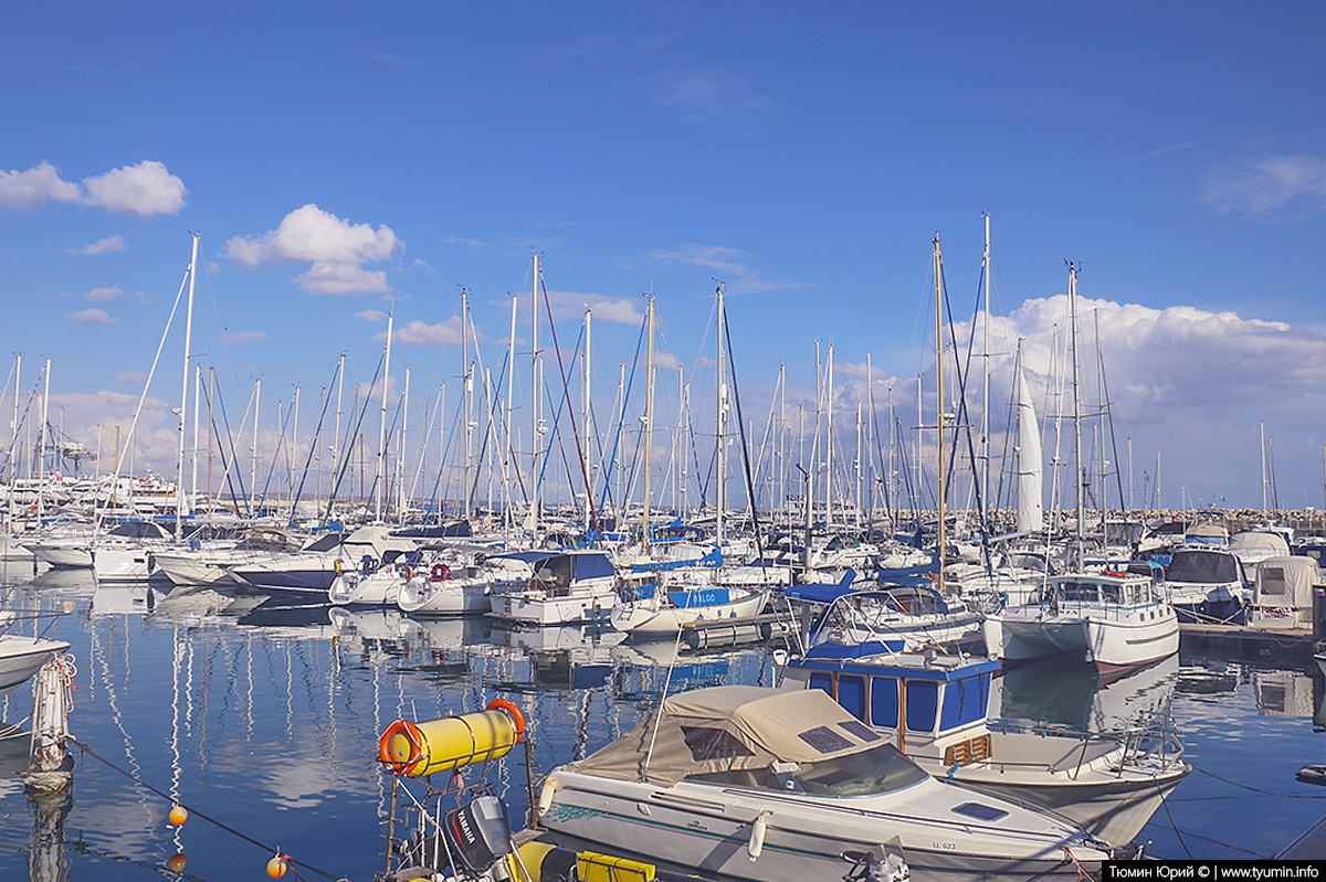 Ларнака. Морской порт Ларнака. Ларнака Вики. Larnaca Италия. Ларнака мост.