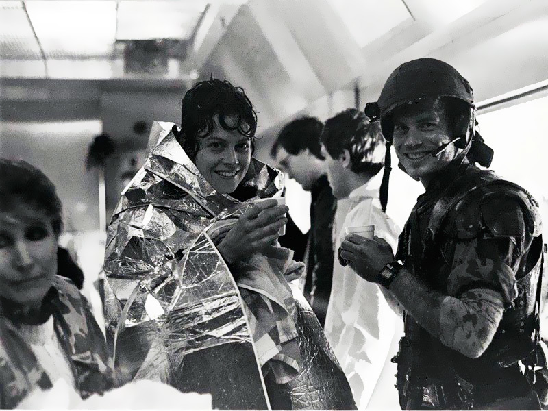 Break while fighting the aliens - Alien movie, Sigourney Weaver, Bill Paxton, Actors and actresses