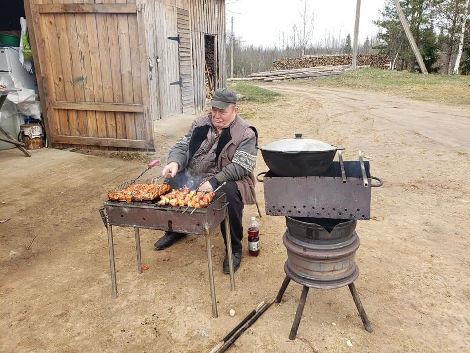 Breaking news: Trump is having shashlik in the middle of Covid-19 pandemic! (somewhere in Belarus) - Donald Trump, Shashlik, Coronavirus, Humor