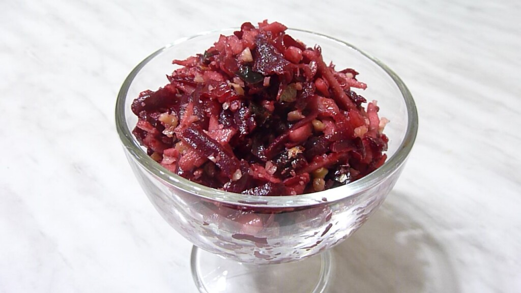 Salads with beets and prunes - My, Beet, Video recipe, Recipe, Salad, Video, Longpost, Cooking