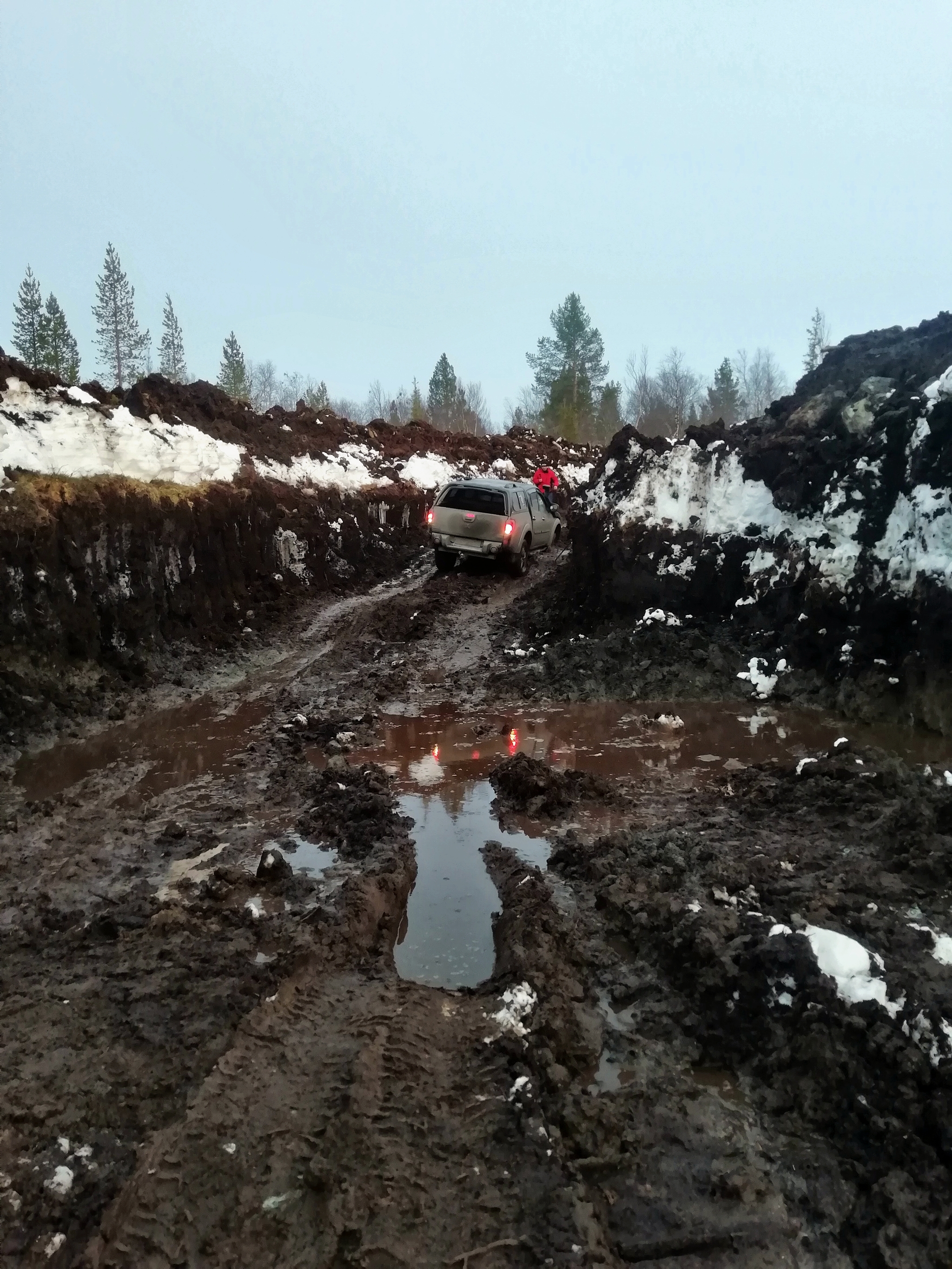 We found dirt! Road reconnaissance along power lines. PerekatiKolsky, Duster, L200, 4x4, Offroad, Murmansk - My, Renault Duster, Mitsubishi, Offroad, 4x4, Murmansk, Kola Peninsula, Dirt, Route, Video, Longpost