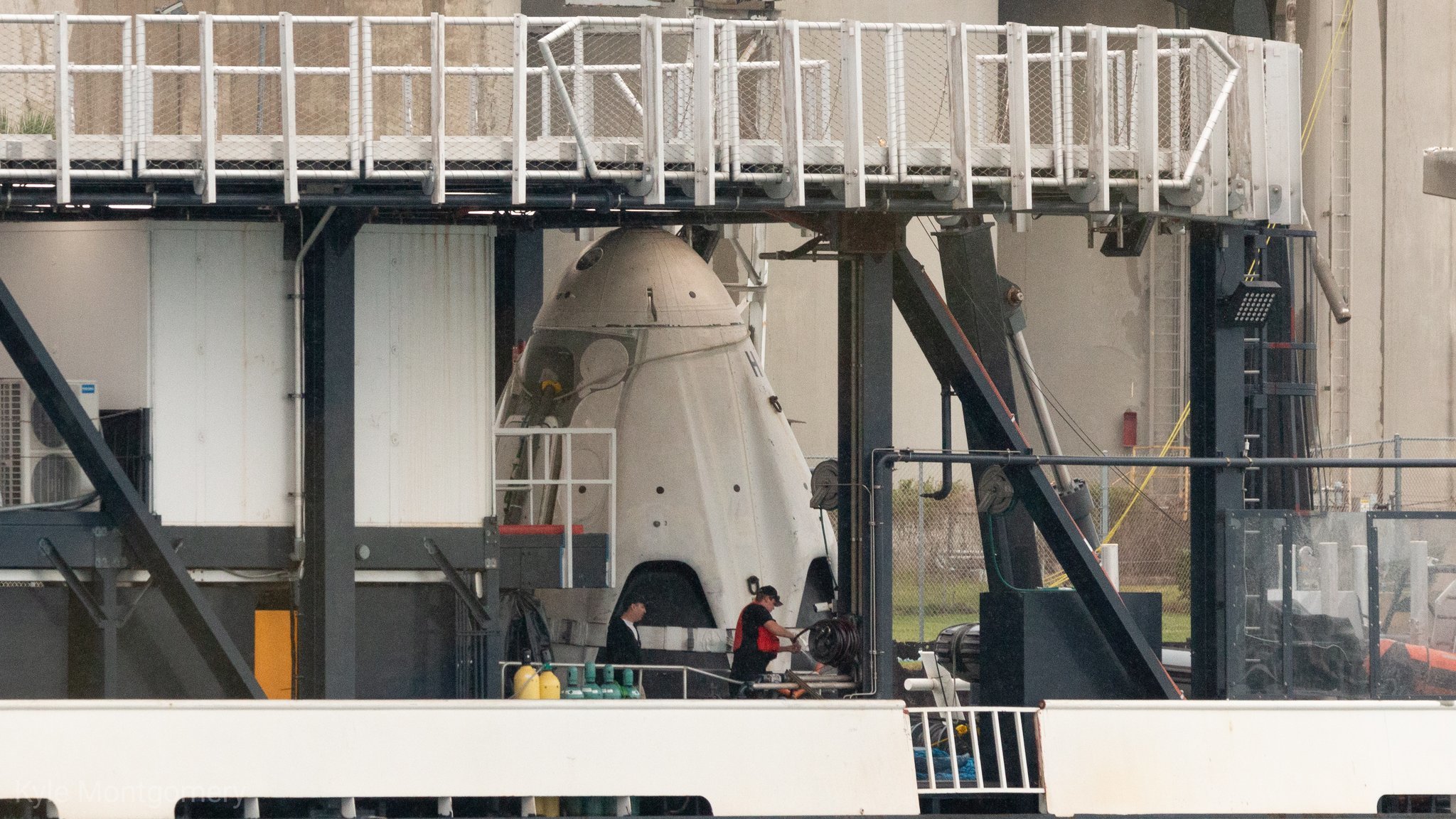 Ships with Falcon 9 fairing flaps arrived at Port Canaveral - Spacex, Head fairing, Cape Canaveral, Dragon 2, Cosmonautics, Video, Longpost