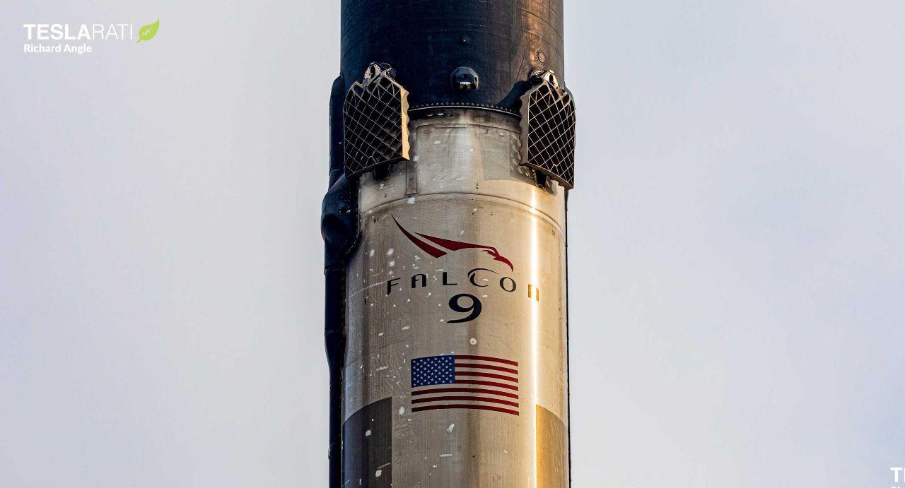 Falcon 9 B1051.4 at Port Canaveral after its fourth flight - Spacex, Falcon 9, Cape Canaveral, Longpost