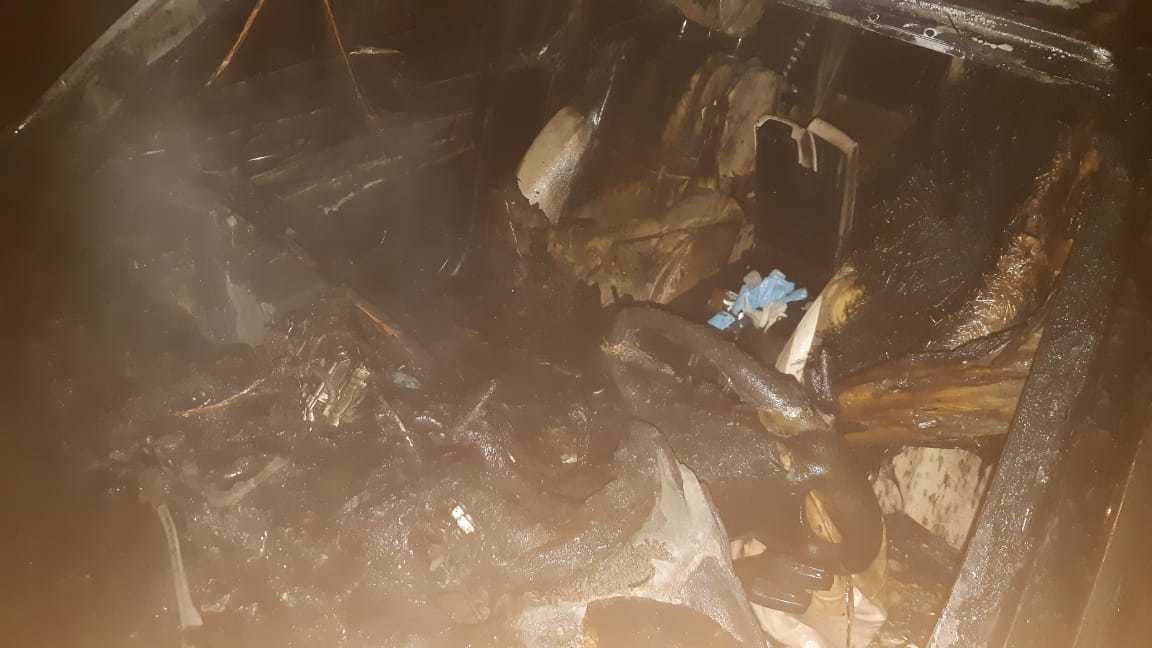 Information about two burnt cars in Naberezhnye Chelny 04/27/2020 - Naberezhnye Chelny, Incident, Fire, Auto, Cars burned down, Firefighters, Ministry of Emergency Situations, Extinguishing, Longpost