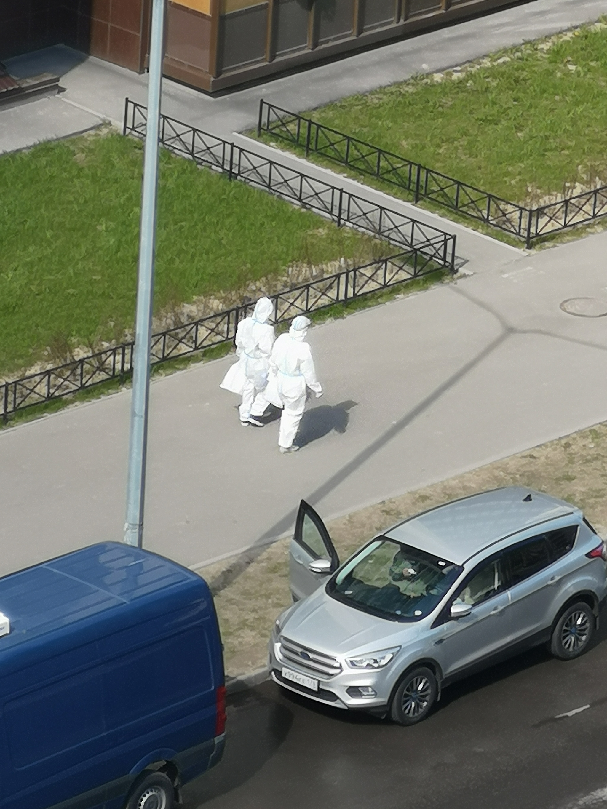And here we have people in white... - Coronavirus, Saint Petersburg, Russia, Sunny City, Longpost