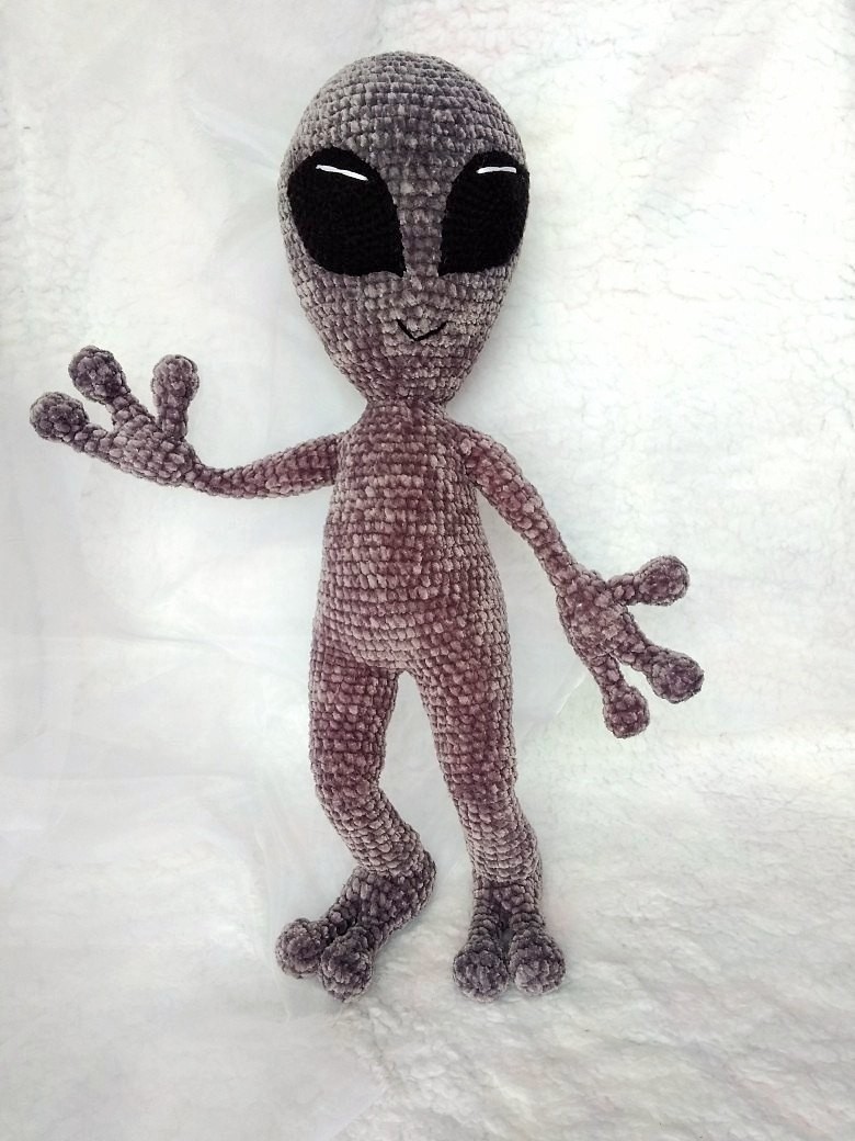 Was caught drawing crop circles - My, Aliens, Aliens, Crochet, Knitted toys, Amigurumi, UFO, Needlework without process, Longpost