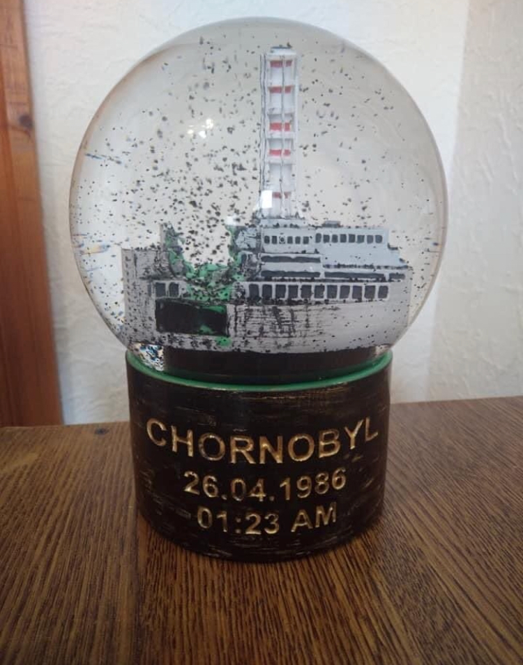 Is there a more inappropriate souvenir? - Chernobyl, Souvenirs, Snow Globe