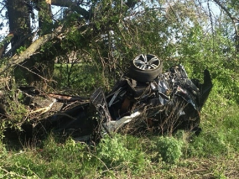 The driver of a BMW died in an accident after leaving the scene of another accident on the Rostov-Volgodonsk highway - Negative, Road accident, Violation of traffic rules, BMW owner, Track, Over speed, Rostov region, Longpost