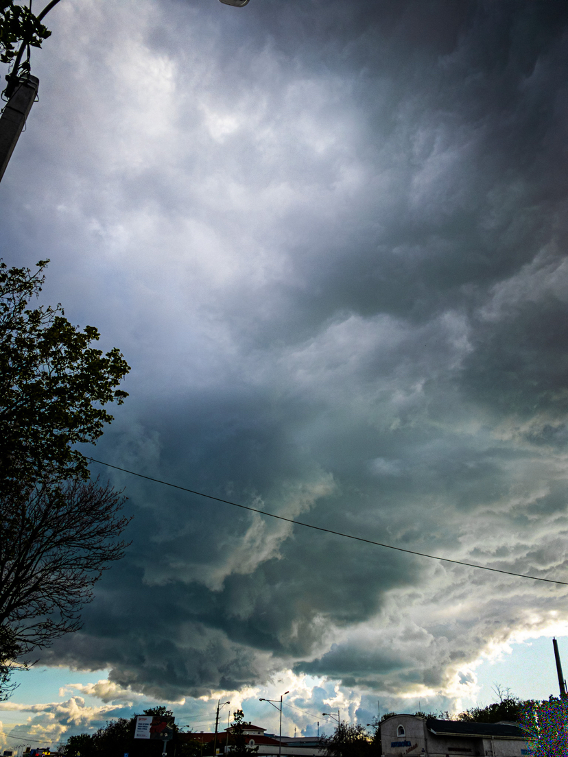 Before the rain - My, Thunderstorm, Rain, Clouds, Crimea, Simferopol, Nature, Sky, Mobile photography