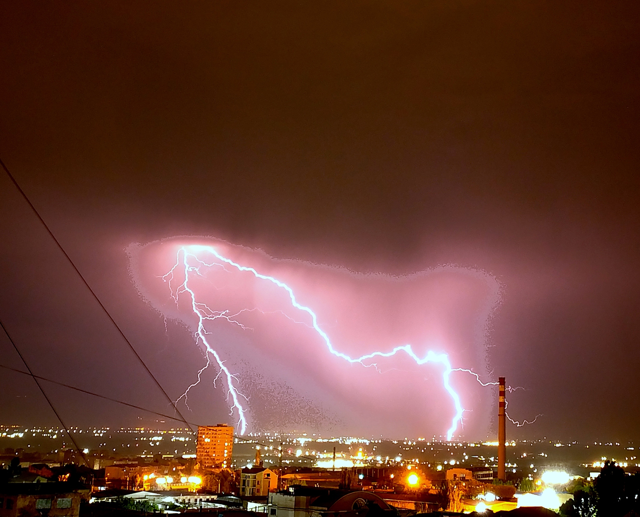 There was a thunderstorm at night, I took a photo of some lightning, part 2 - My, The photo, Mobile photography, Lightning, Thunderstorm, Night, Longpost