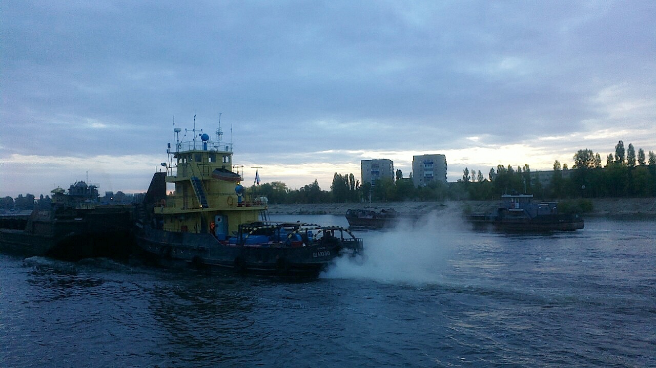 Balakovo/Volga Shipping Canal #3 - Balakovo, River, Ship, Vessel, Gateway, Longpost, Volga river