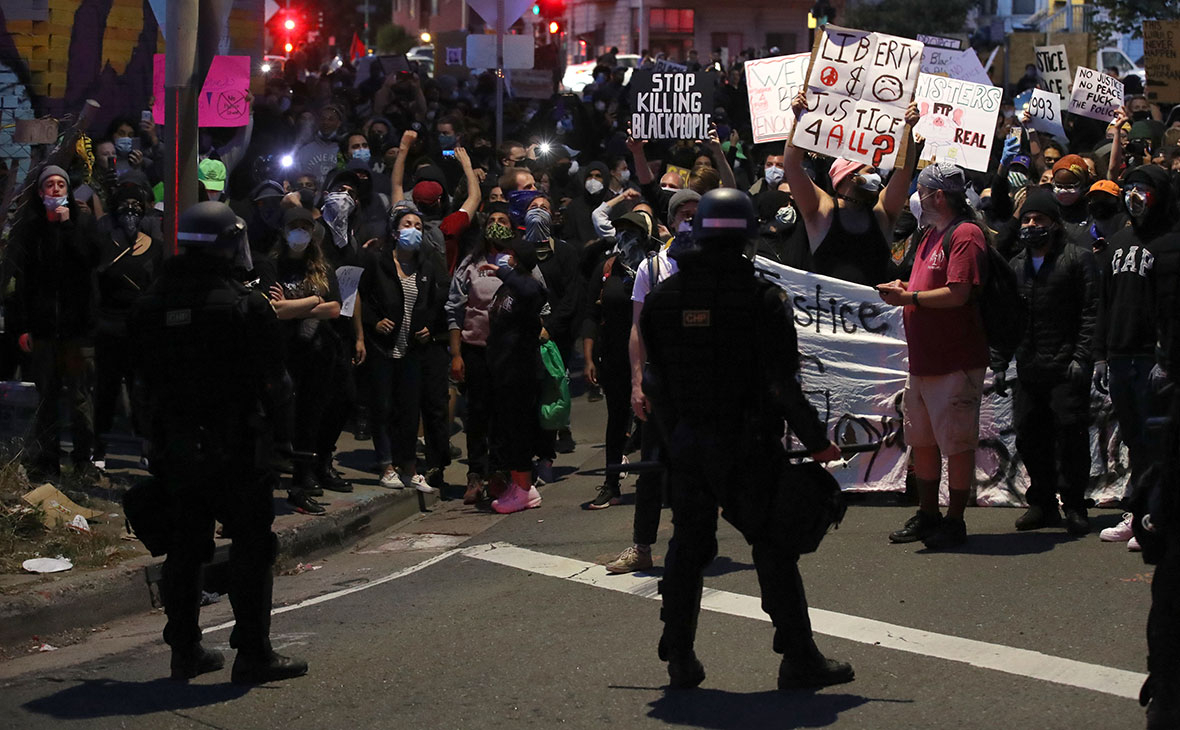 American Federal Security Service officer shot dead during protests in Oakland - USA, Protest, Oakland, Shooting, Negative, Death of George Floyd