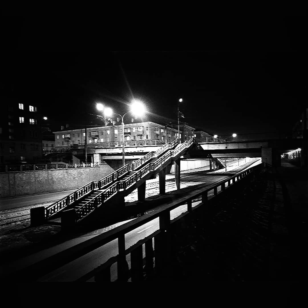 I love the night because there are fewer cars in it - My, Krasnoyarsk, Night, Bridge, Longpost