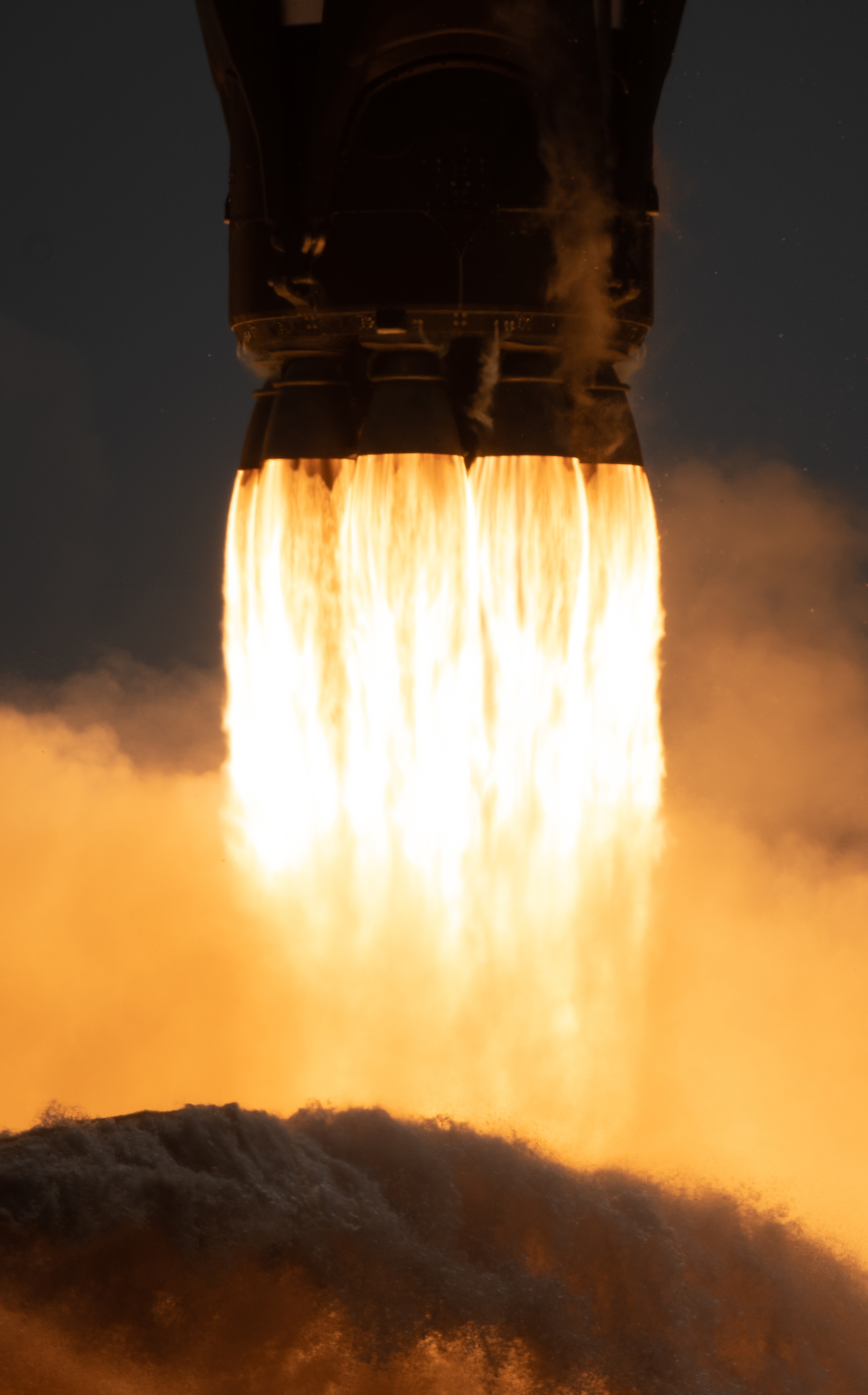 Photos of the launch of the Falcon 9 launch vehicle with the Crew Dragon manned spacecraft to the ISS - Spacex, NASA, Dragon 2, Falcon 9, Running, Space, Longpost