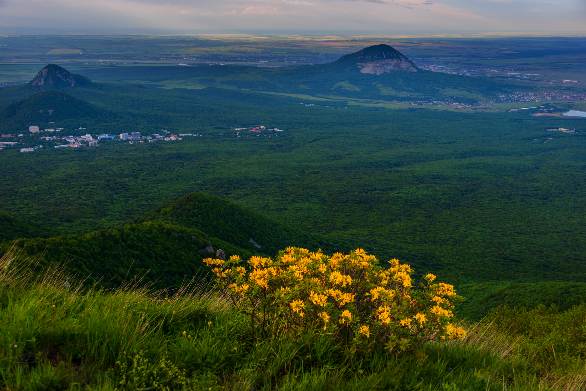 The last day of spring on Mount Beshtau - My, Landscape, May, The mountains, Beshtau, Vertex, Longpost