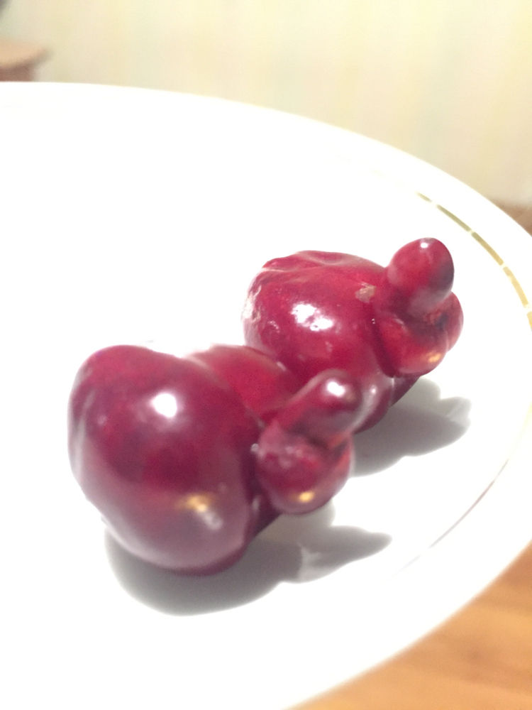 I bought cherries, but the pairing is kind of strange... - Cherries, Purchase, Pareidolia