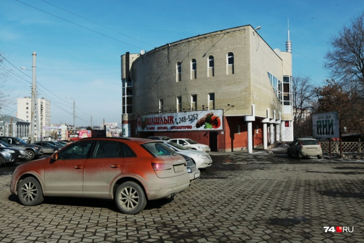 В Челябинске храм на время ремонта переезжает в бывший туалет - Челябинск, Храм, Дерьмодемон