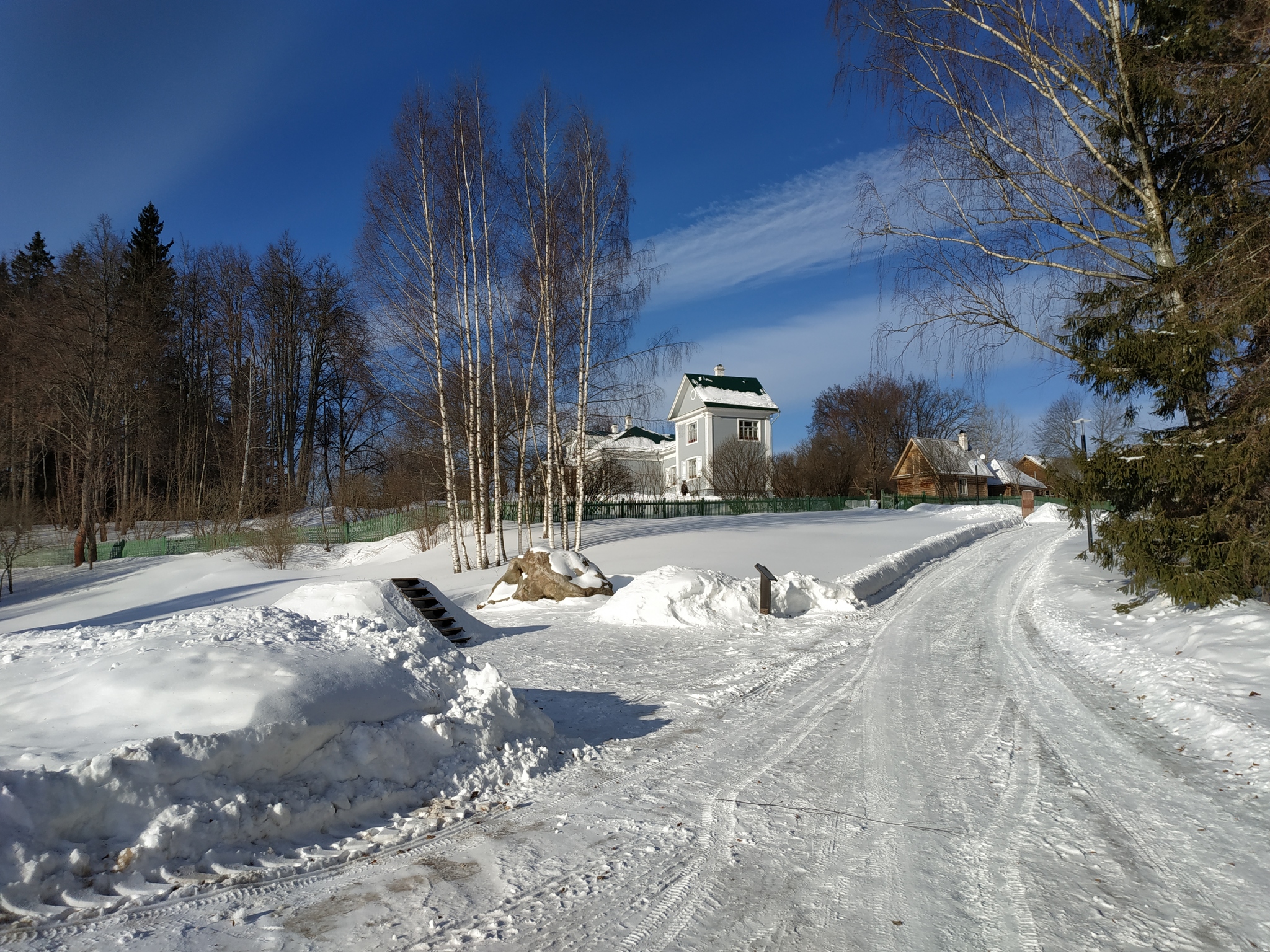 A contrasting weekend trip around Leningradka - My, Tver region, Museum, Moscow region, Road trip, Wooden architecture, Shakhmatovo, Longpost