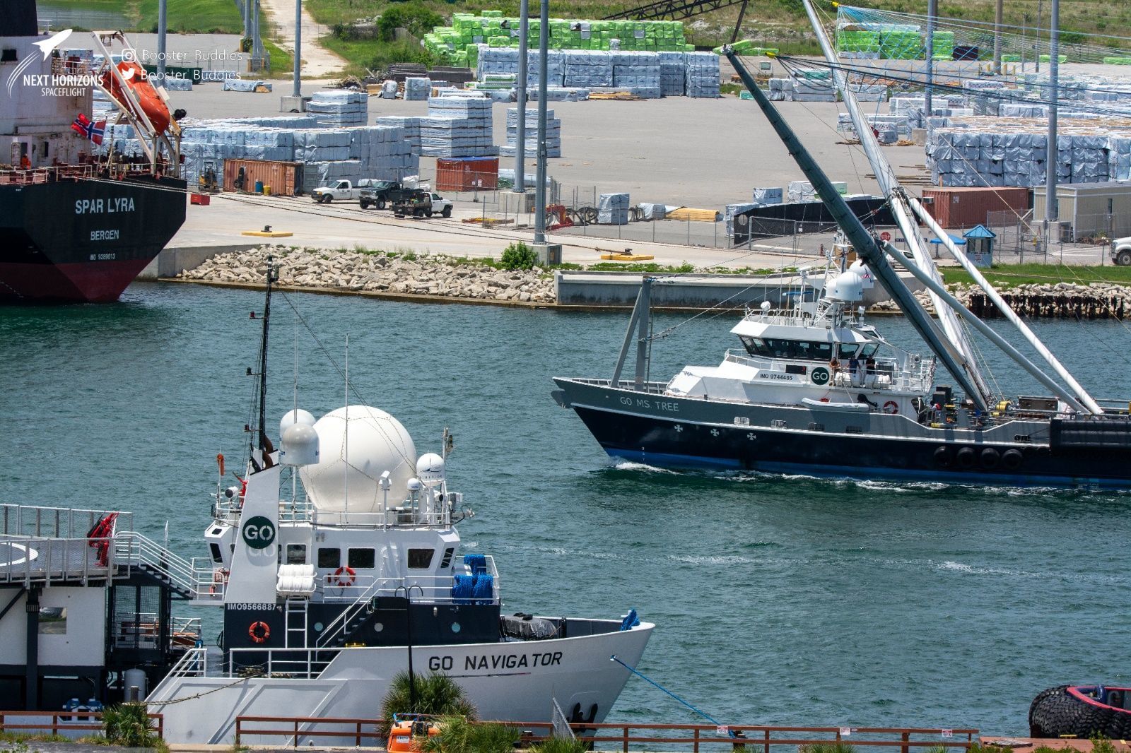 Two salvaged Falcon 9 fairing flaps arrived at Port Canaveral after the Starlink-8 mission - Spacex, Head fairing, Space, Falcon 9, Cape Canaveral, Blue origin, Longpost