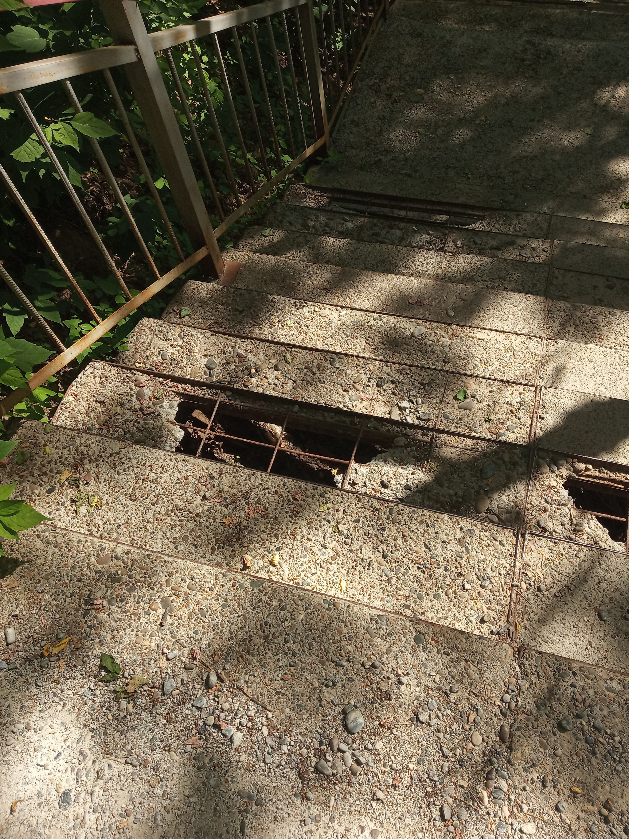 Stairway to nowhere... - My, Zelenodolsk, Lawlessness, Stairs, Tatarstan, Longpost