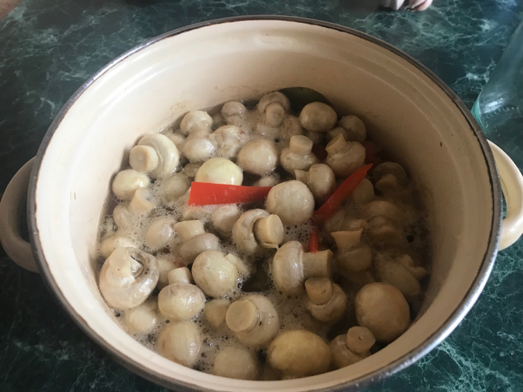 Marinated mini champignons you can't stop eating - My, Food, Recipe, Mushrooms, Yummy, Snack, Beer snack, Longpost