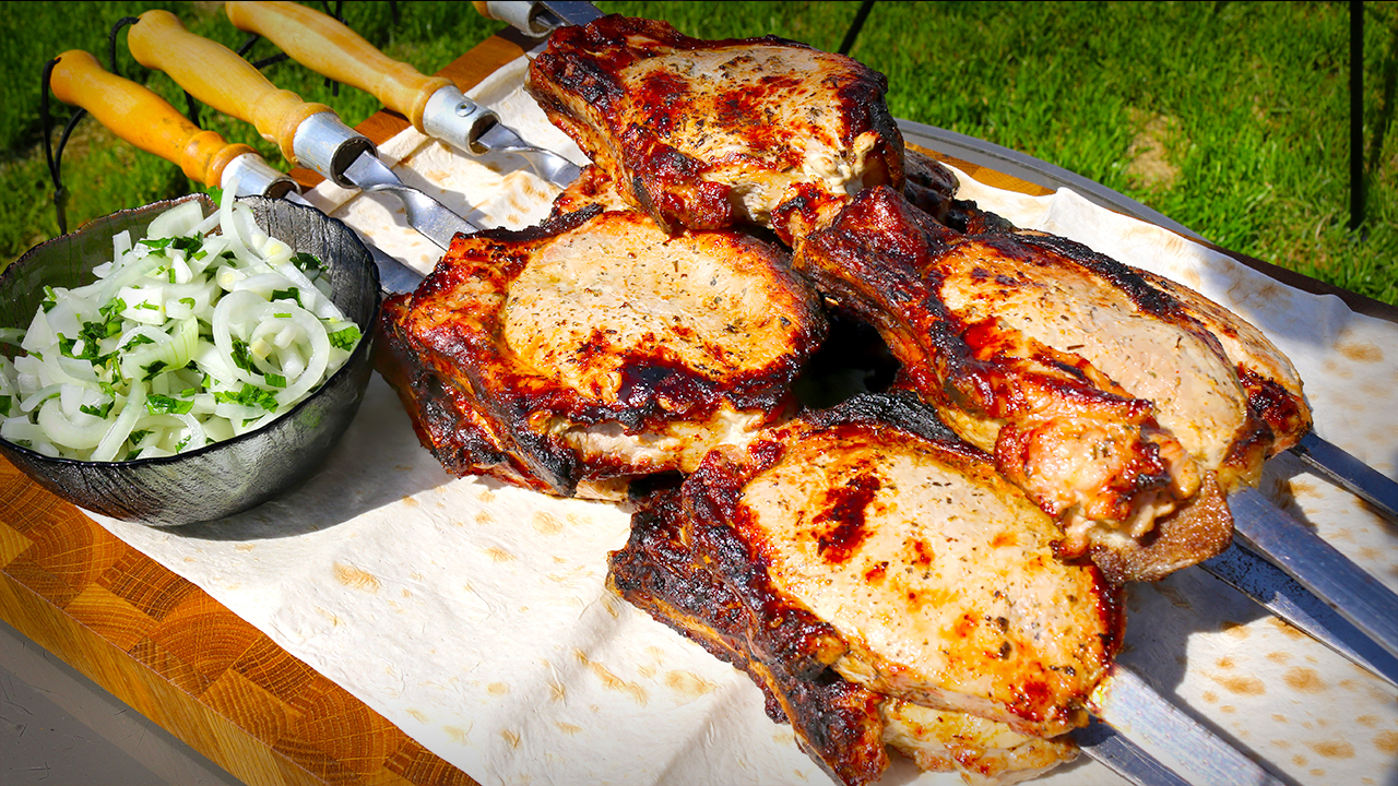 Pork loin shashlik on the bone in Armenian style! - My, Shashlik, Marinade, Longpost, Video recipe, Video, Recipe