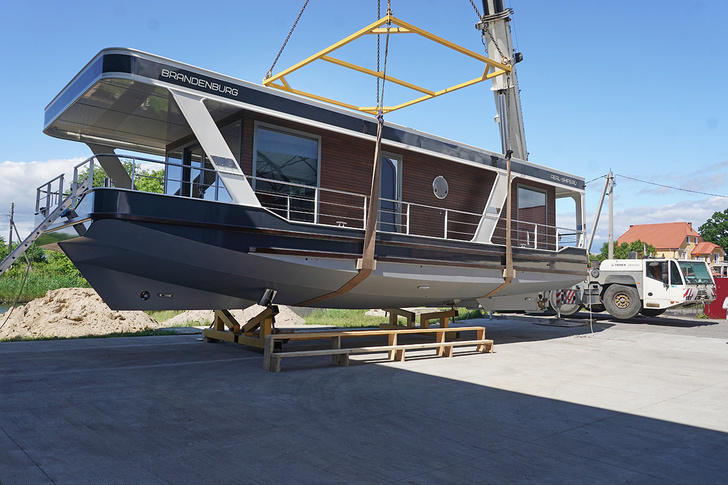 The first floating house built in the Kaliningrad region was launched - Russia, Kaliningrad, Shipbuilding, Longpost