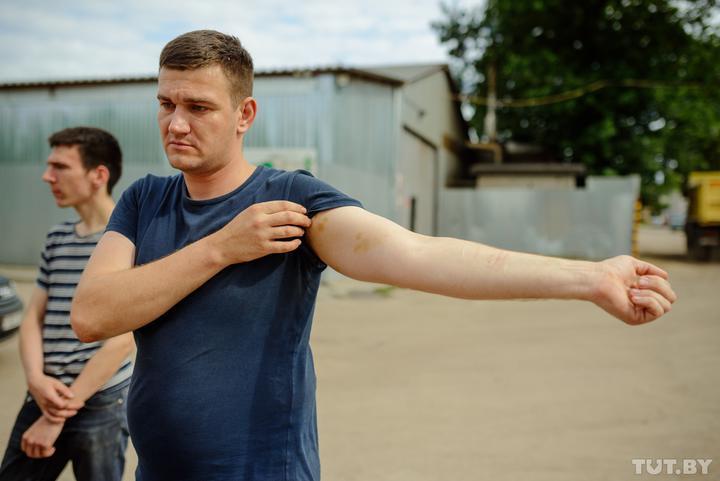 “I groaned in pain and lost consciousness.” Deaf and mute disabled brothers from Gomel told how riot police screwed them - Republic of Belarus, Alexander Lukashenko, Detention, Police chaos, Riot police, Garbage, Belarusians, Video, Longpost